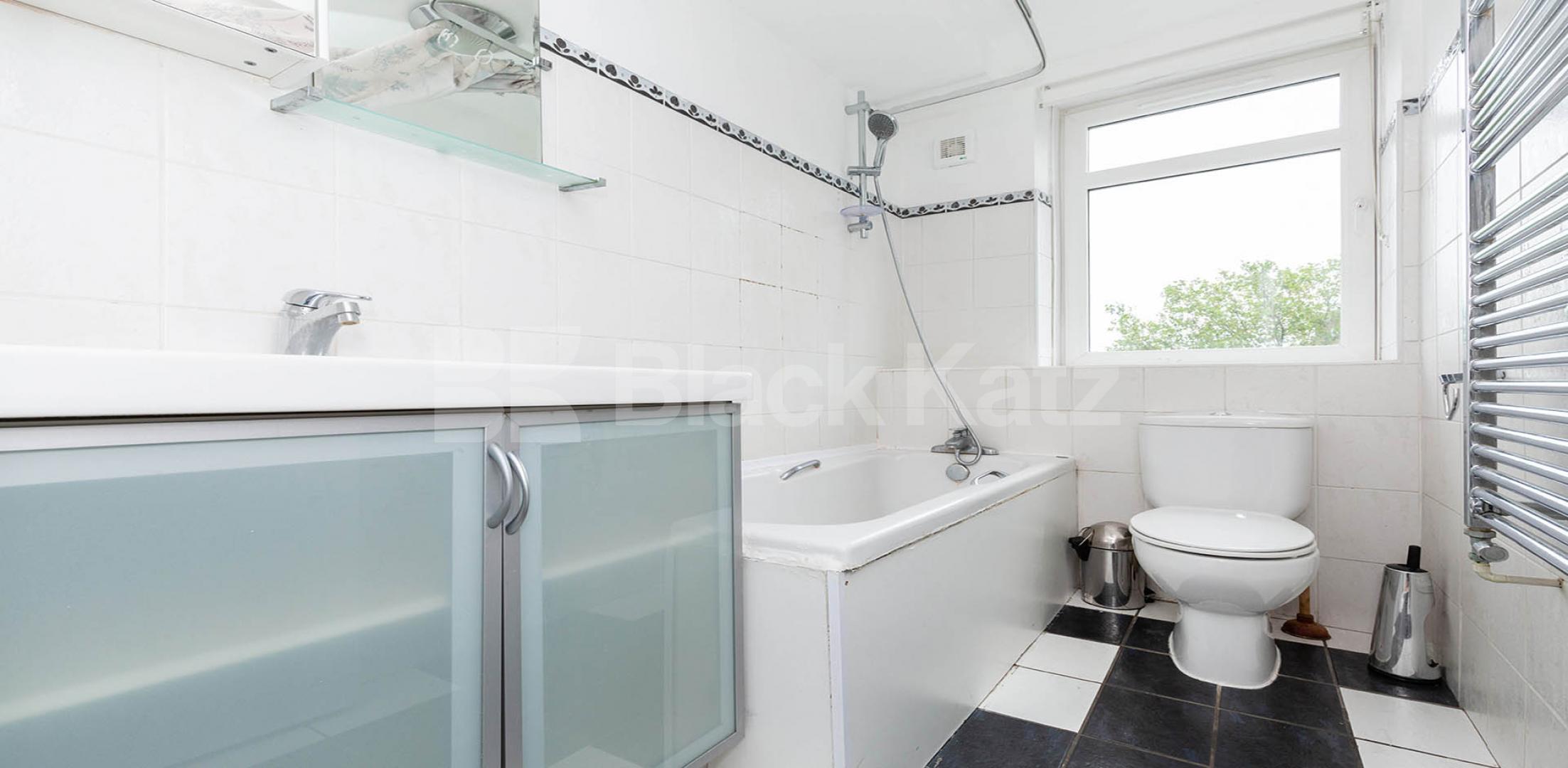 Spacious modern 1 bed within a portered block by Regents Park  Chester Court, Albany Street, Regents Park / Camden 